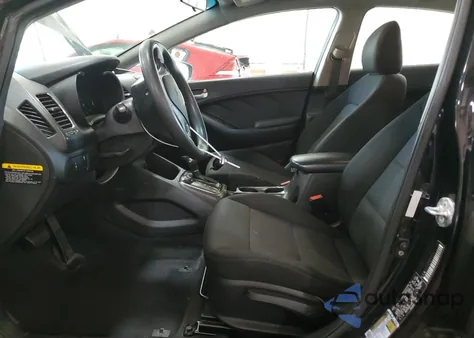 2017 Kia Forte Lx z USA, uszkodzony, nr VIN 3KPFK4A76HE100940